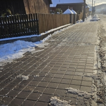 Rekonštrukcia spevnenej plochy - chodníka v časti obce Plavnica